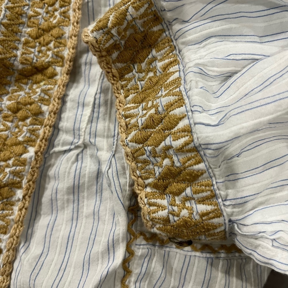 Striped Blouse with Embroidered Bib Sister Mary - Picture 2 of 3